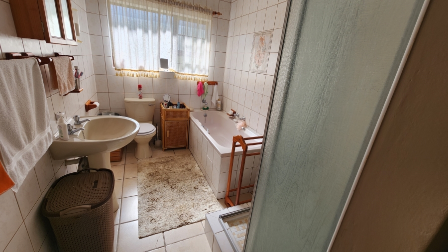 4 Bedroom Property for Sale in Dana Bay Western Cape